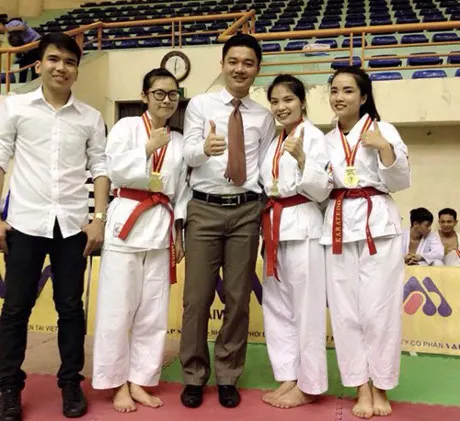 Nữ sinh siêu giỏi võ của Học viện Cảnh sát Nhân dân