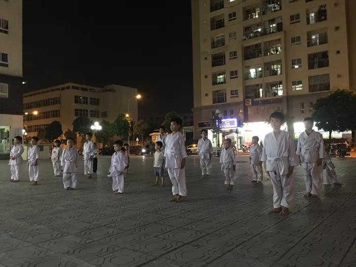 CLB Karate Trung văn tuyển sinh hè 2022