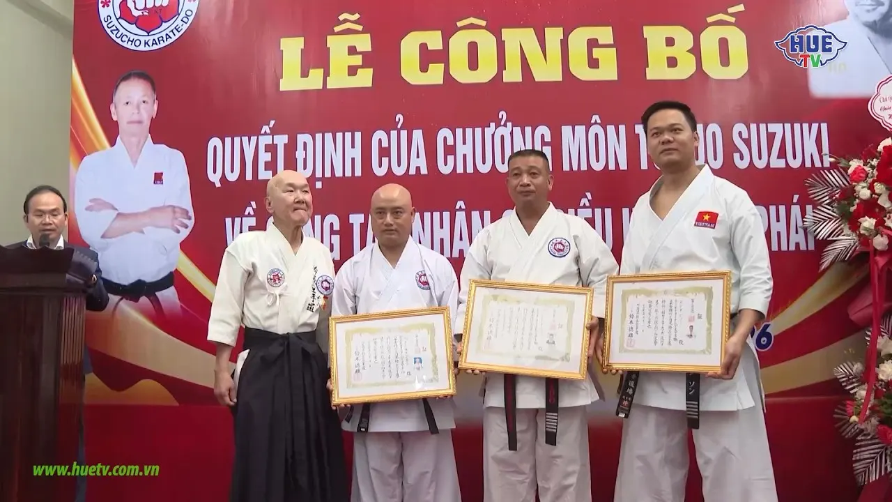 VÕ SƯ TRẦN ANH SƠN ĐƯỢC SẮC PHONG HUYỀN ĐAI ĐỆ LỤC ĐẲNG KARATE – DANH HIỆU RENSHI TẠI TP HUẾ